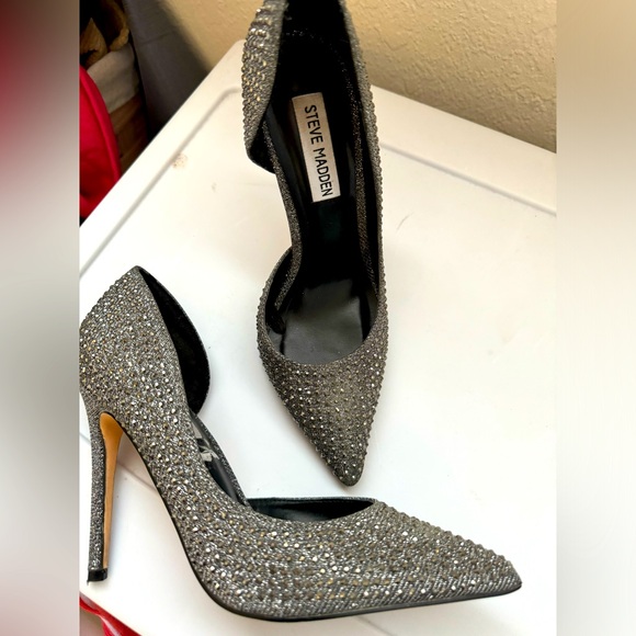 Steve Madden heels - Picture 1 of 3